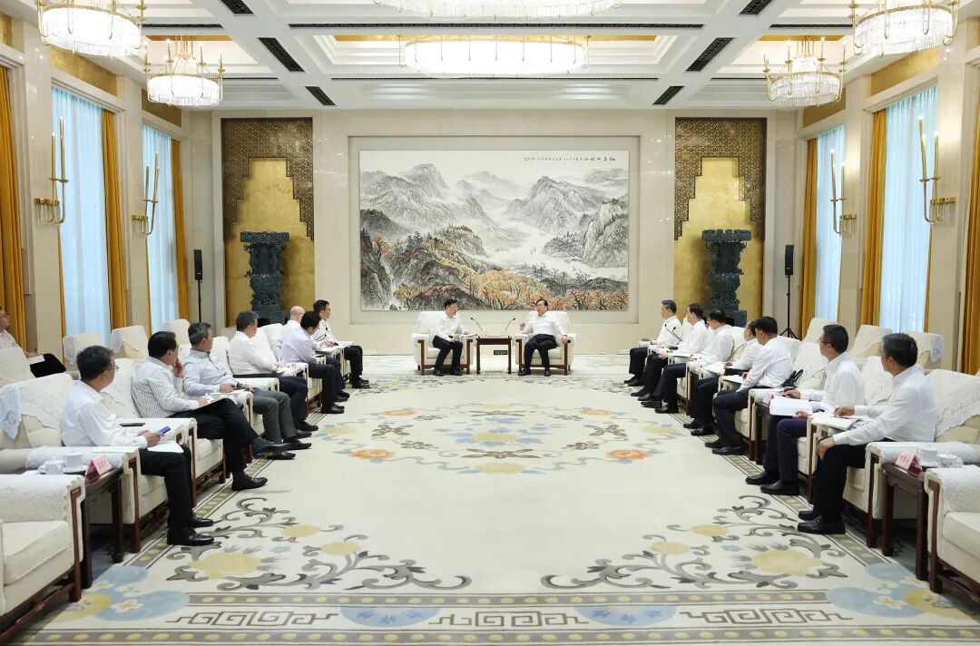 多人.jpg 首页 | J9集团有限公司官网